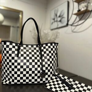 Michael Kors Black and White Checkered Tote original!!!